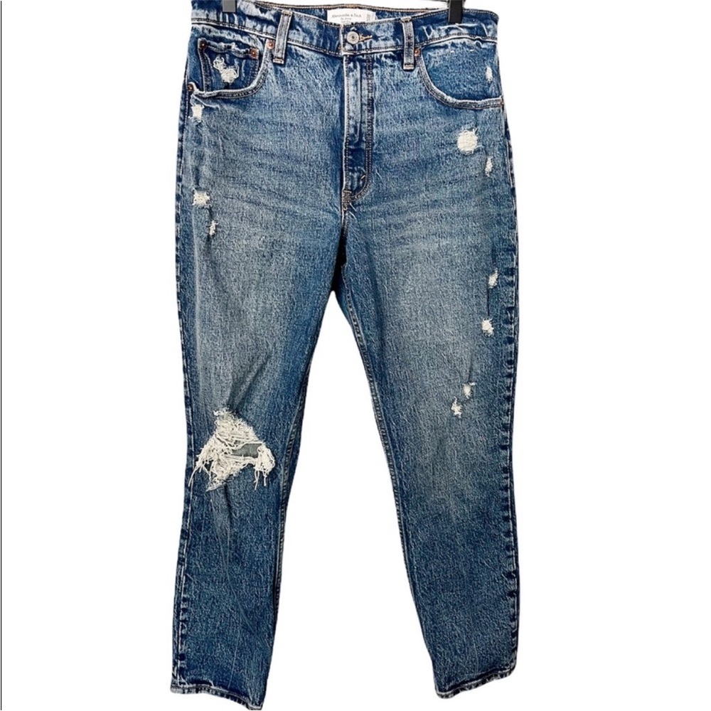 ABERCROMBIE & FITCH High-Rise Skinny Jeans in distressed size 10